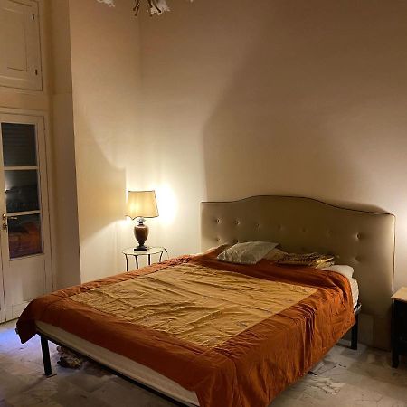 Renovated Apartment With 3 Bedrooms In An Historic Palazzo Between Port And Old Town 리보르노 외부 사진