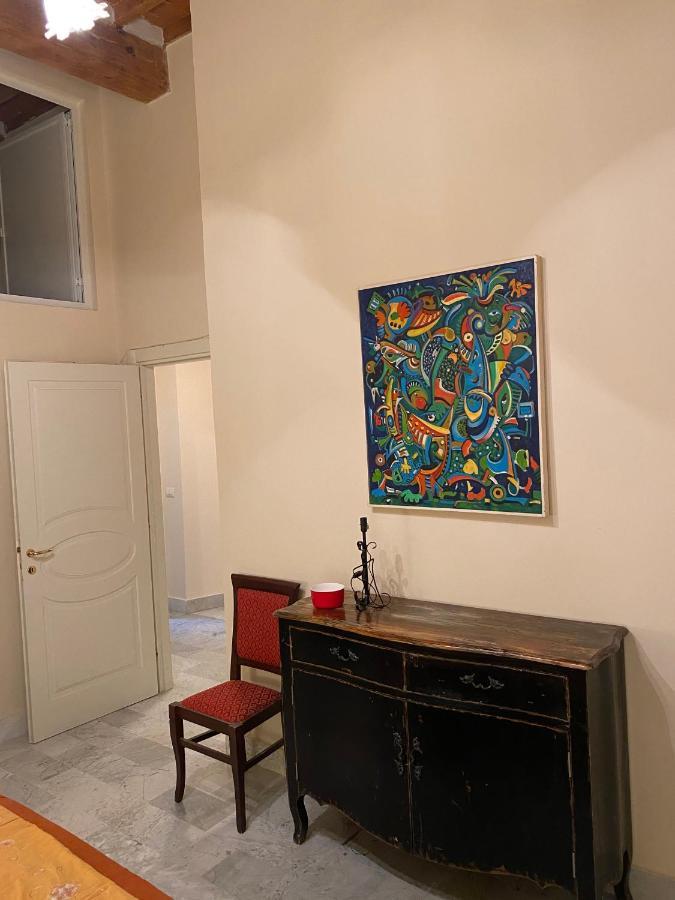 Renovated Apartment With 3 Bedrooms In An Historic Palazzo Between Port And Old Town 리보르노 외부 사진