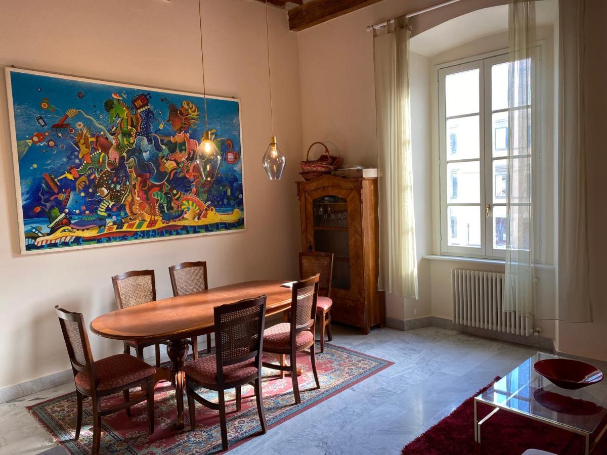 Renovated Apartment With 3 Bedrooms In An Historic Palazzo Between Port And Old Town 리보르노 외부 사진